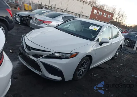 2023 Toyota Camry Se z USA, uszkodzony, nr VIN 4T1G11AKXPU099622